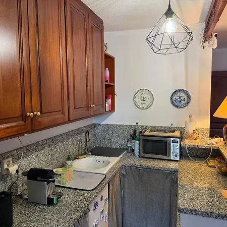With Private Garden Courtyard, Quiet, & Near Beaches Apartment